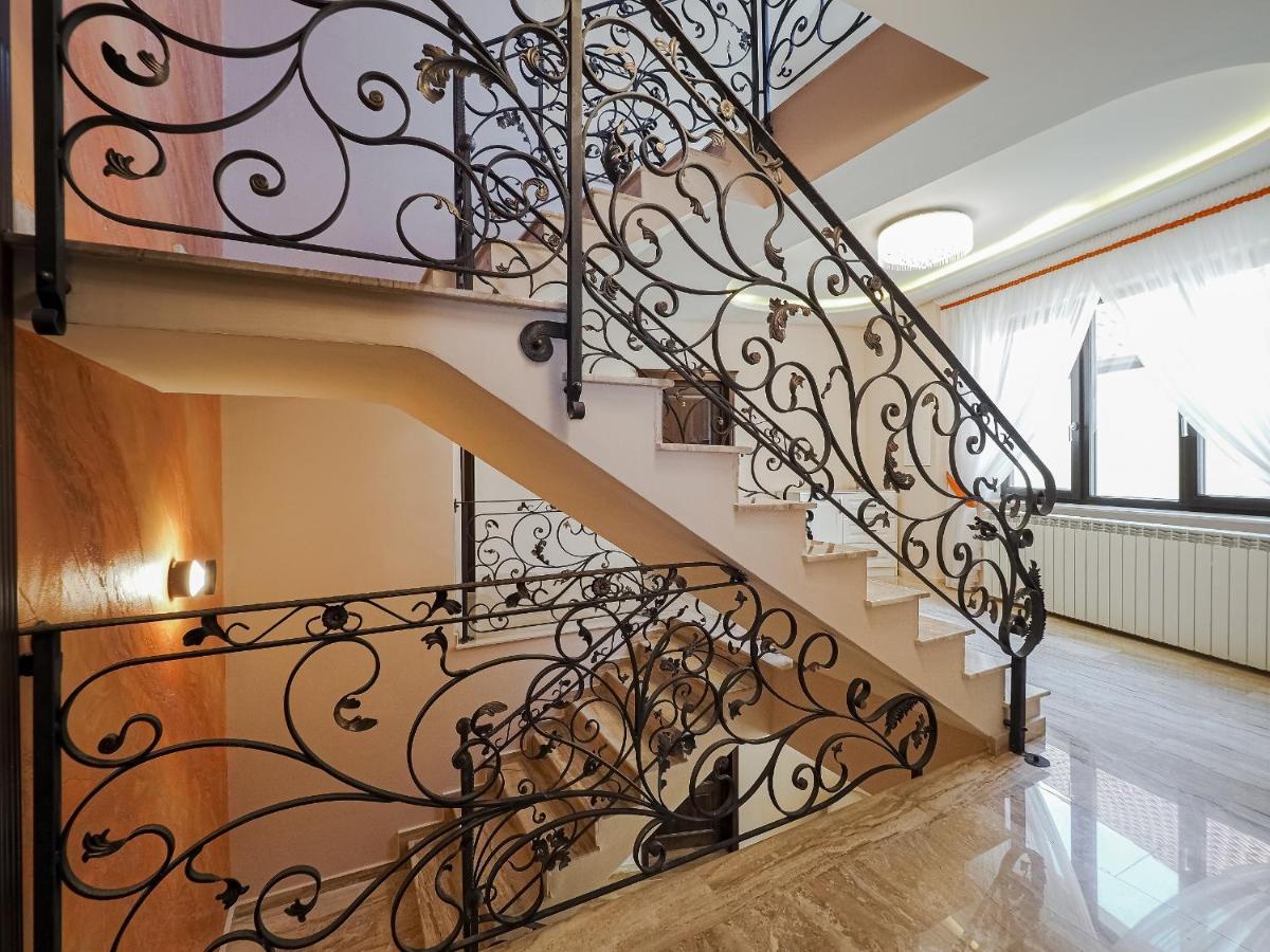 Boutique Central سيبيو المظهر الخارجي الصورة